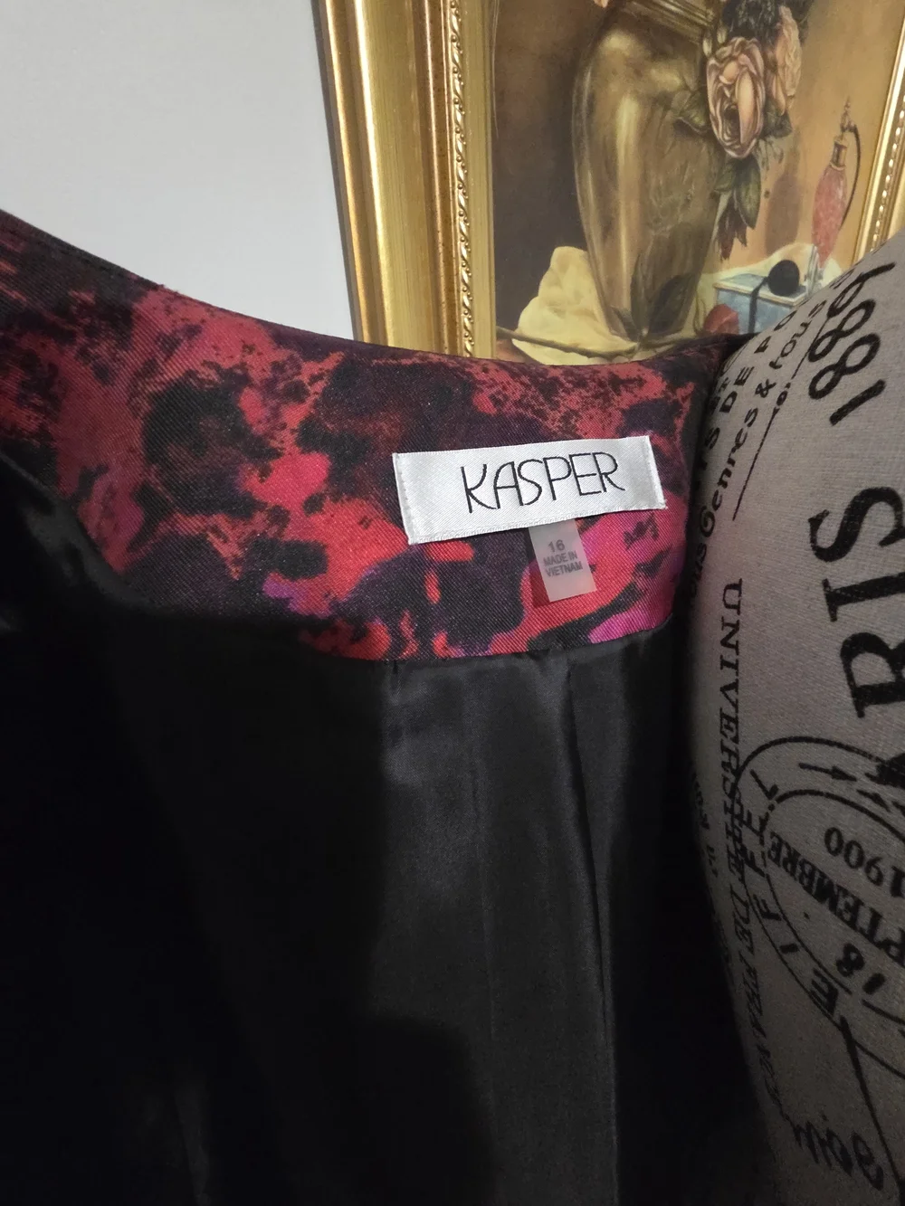 Kasper Red and Black Abstract Lined Jacket - Picture 5 of 5